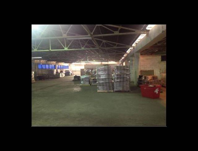 14,290M² FACTORY TO LET IN GOODWOOD CENTRAL